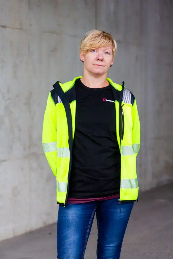Niina Holmström